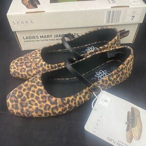 Serra Leopard Print Mary Jane Flats Ladies size 7